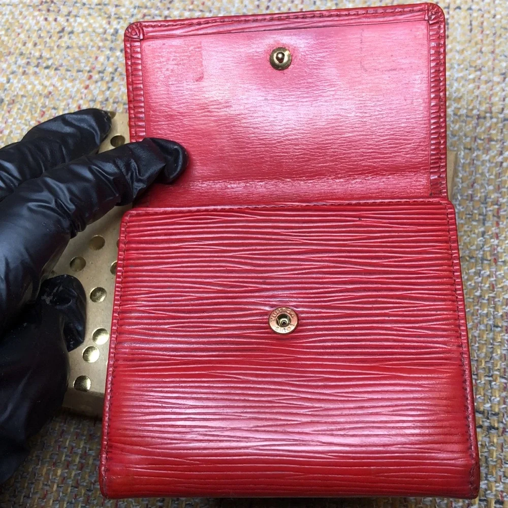 LOUIS VUITTON Red Epi Portefeiulle Elise Trifold Coin Cash Wallet Authentic - Picture 14 of 16